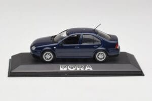 Volkswagen Bora Ocean Blau Minichamps 1:43 8198223B Metall