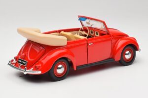 Volkswagen Cabriolet Ruby Rot Maisto 1:18 32826 Metall — Bild 3 von 8