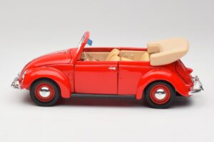 Volkswagen Cabriolet Ruby Rot Maisto 1:18 32826 Metall — Bild 4 von 8