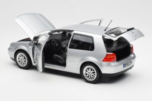 Volkswagen Golf Mk5 GTI Silber Norev 1:18 188570 Metall — Bild 5 von 8