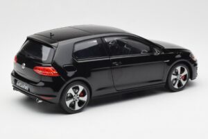Volkswagen Golf Mk7 GTI Schwarz Norev 1:18 188550 Metall — Bild 3 von 8