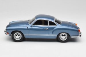 Volkswagen Karmann Ghia Coupe Neptune Blau Minichamps 1:18 155054022 Metall — Bild 3 von 6