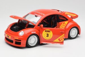 Volkswagen New Beetle Cup Bburago 1:18 3329 Metall — Bild 2 von 8