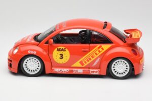 Volkswagen New Beetle Cup Bburago 1:18 3329 Metall — Bild 4 von 8