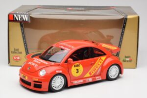 Volkswagen New Beetle Cup Bburago 1:18 3329 Metall — Bild 8 von 8