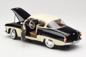 Wartburg 311 Coupe Schwarz & Beige Revell 1:18 8419 Metall — Bild 5 von 8