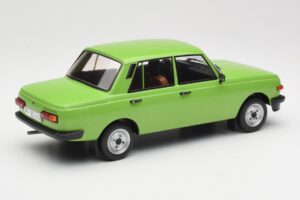Wartburg 353 Grün MCG 1:18 MCG18062 Metall — Bild 2 von 6