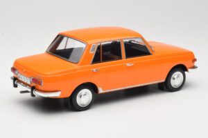 Wartburg 353 Orange MCG 1:18 MCG18061 Metall — Bild 2 von 6