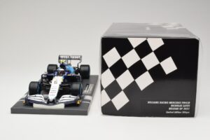 Williams Racing Mercedes FW43B #6 N. Latifi Belgian GP 2021 Minichamps 1:18 117211306 Metall — Bild 6 von 6