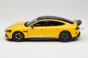 Xiaomi SU7 Ultra Gelb OEM 1:18 BHR9995CN Metall — Bild 4 von 8