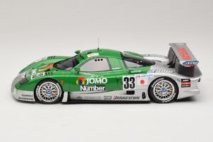 Nissan R390 GT1 #33 S. Motoyama / T. Kurosawa / M. Kageyama 24 Hours of Le Mans 1998 GT Spirit 1:18 GT1003 Resin — Bild 3 von 6