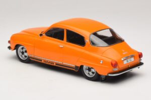 Saab 96 V4 Orange MCG 1:18 MCG18654 Metall — Bild 5 von 6
