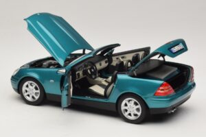 Mercedes SLK R170 Vivianite Green Norev 1:18 183021 Metall — Bild 7 von 10
