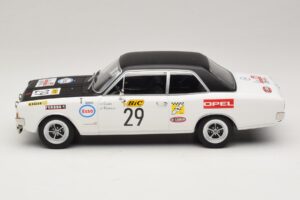 Opel Commodore A #29 J-L. Clarr / J-P. Peyroux Tour de France Automobile 1971 MCG 1:18 MCG18562R Metall — Bild 3 von 6