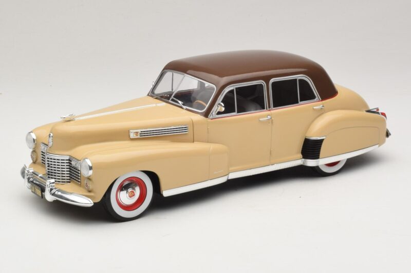 Cadillac Fleetwood Series 60 Special Beige MCG 1:18 MCG18656 Metall