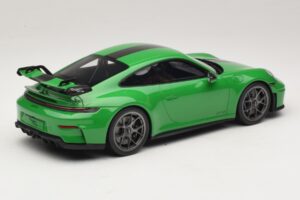 Porsche 911 992.2 GT3 Weissach Package Python Green GT Spirit 1:18 GT576 Resin — Bild 2 von 6