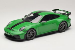 Porsche 911 992.2 GT3 Weissach Package Python Green GT Spirit 1:18 Porsche 911 992.2 GT3 Weissach Package Python Green GT Spirit 1:18 GT576 Resin