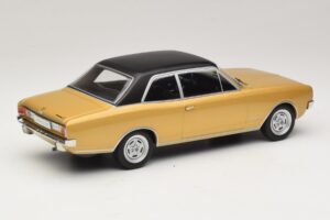 Opel Commodore A Beige MCG 1:18 MCG18559 Metall — Bild 2 von 6