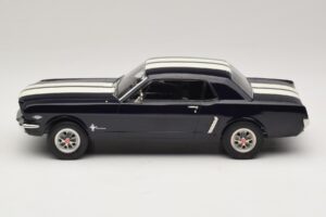 Ford Mustang Nightmist Blue Norev 1:18 182805 Metall — Bild 3 von 6