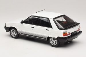 Renault 11 Turbo Weiß MCG 1:18 MCG18589 Metall — Bild 5 von 6