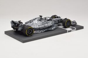 Alfa Romeo Orlen C42 V. Bottas Testing Barcelona 2022 Minichamps 1:18 117229977 Resin — Bild 2 von 7