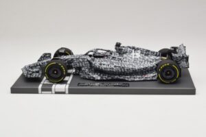 Alfa Romeo Orlen C42 V. Bottas Testing Barcelona 2022 Minichamps 1:18 117229977 Resin — Bild 3 von 7