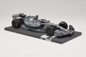 Alfa Romeo Orlen C42 V. Bottas Testing Barcelona 2022 Minichamps 1:18 117229977 Resin — Bild 4 von 7