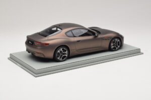 Maserati GranTurismo Trofeo Rame Folgore BBR 1:18 P18240AMAS Resin — Bild 3 von 7
