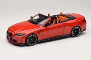 BMW M4 G83 Cabriolet Red Metallic Minichamps 1:18 110021030 Metall
