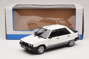 Renault 11 Turbo Weiß MCG 1:18 MCG18589 Metall — Bild 6 von 6