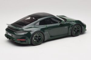 Porsche 911 992 Turbo S Brabus 900 Rocket R Mean Green GT Spirit 1:18 GT959 Resin — Bild 2 von 6