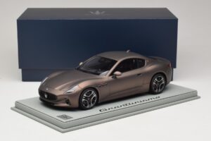 Maserati GranTurismo Trofeo Rame Folgore BBR 1:18 P18240AMAS Resin — Bild 7 von 7