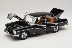 Mercedes 280 SE W108 Schwarz Norev 1:18 183360 Metall — Bild 2 von 8