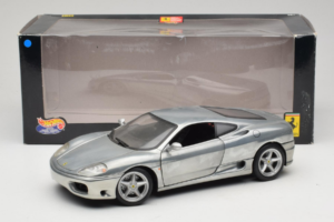 Ferrari 360 Modena Chrom Silber Hot Wheels 1:18 27774 Metall — Bild 8 von 8