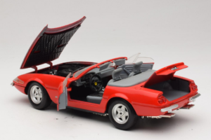 Ferrari 365 GTS/4 Spider Rot Techno Giodi 1:18 40028-P1 Metall — Bild 5 von 8