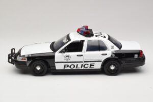 Ford Crown Victoria Police Interceptor The Hangover Movie Greenlight 1:18 12911 Metall — Bild 3 von 6