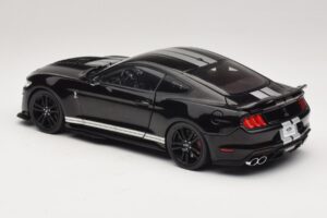 Ford Mustang Shelby GT500 S550 Schwarz IXO 1:18 U18RDC002-FO Metall — Bild 7 von 8