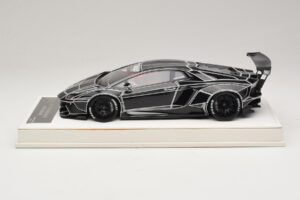 Lamborghini Aventador Liberty Walk TRON Glänzend Schwarz JUC 1:18 J32-14 Resin — Bild 3 von 7