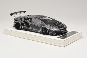 Lamborghini Aventador Liberty Walk TRON Glänzend Schwarz JUC 1:18 J32-14 Resin — Bild 4 von 7