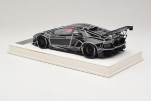 Lamborghini Aventador Liberty Walk TRON Glänzend Schwarz JUC 1:18 J32-14 Resin — Bild 5 von 7
