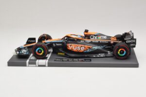McLaren MCL36 O. Piastri Abu Dhabi Test 2022 Minichamps 1:18 537221828 Resin — Bild 3 von 7