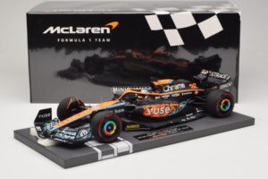 McLaren MCL36 O. Piastri Abu Dhabi Test 2022 Minichamps 1:18 537221828 Resin — Bild 7 von 7