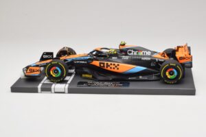 McLaren MCL60 #4 L. Norris 2nd Place Hungarian GP 2023 Minichamps 1:18 537233004 Resin — Bild 3 von 7