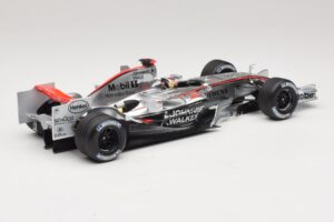 McLaren MP4/21 #3 K. Raikkonen 2006 Minichamps 1:18 530061803 Resin — Bild 2 von 7