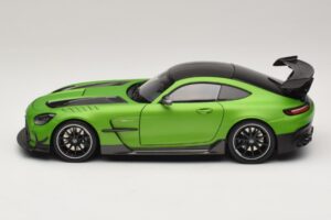 Mercedes AMG GT Black Series C190 Matt Green Metallic Minichamps 1:18 110032022 Metall — Bild 4 von 8
