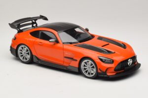 Mercedes AMG GT Black Series C190 Orange mit Silbernen Felgen Minichamps 1:18 110032024 Metall — Bild 6 von 8