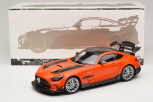 Mercedes AMG GT Black Series C190 Orange mit Silbernen Felgen Minichamps 1:18 110032024 Metall — Bild 8 von 8