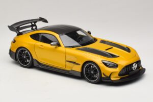 Mercedes AMG GT Black Series C190 Solarbeam Yellow Metallic Minichamps 1:18 110032021 Metall — Bild 6 von 8