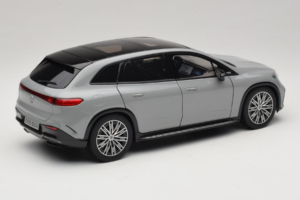 Mercedes EQS SUV X296 Manufaktur Alpine Grey NZG 1:18 B66960591 Metall — Bild 3 von 8