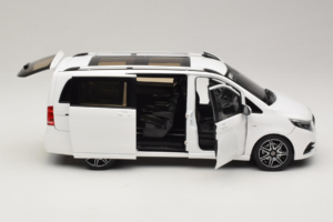 Mercedes V-Class W447 AMG Line Weiß Norev 1:18 183876 Metall — Bild 4 von 8